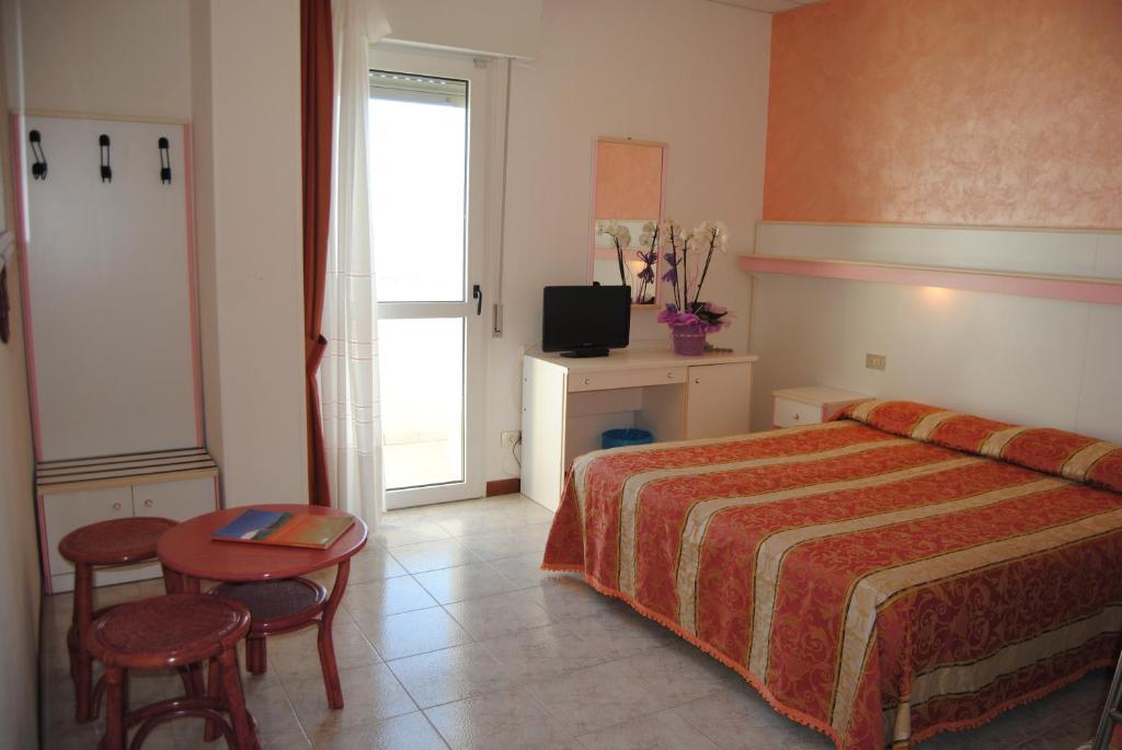 Hotel Mayer Bibione Exterior photo