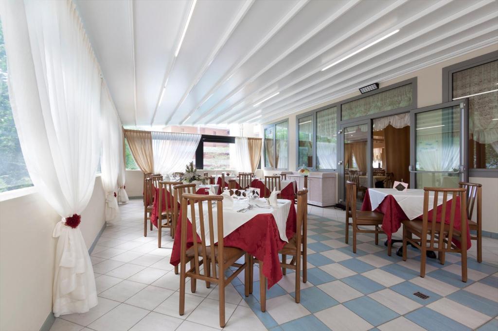 Hotel Mayer Bibione Exterior photo